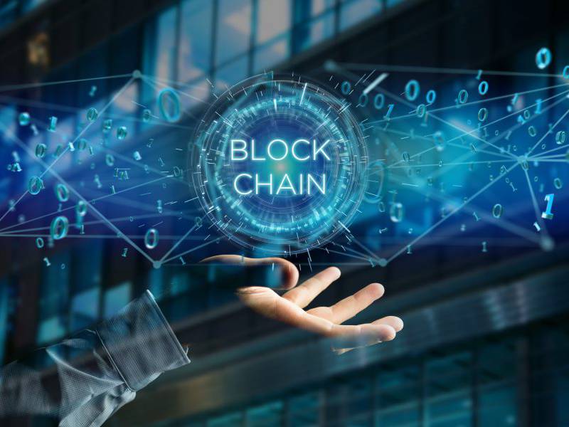 La blockchain, come ogni nuova tecnologia, è portatrice di vantaggi ma anche svantaggi. Una cosa è sicura, tuttavia: l'adozione diffusa della tecnologia che rende immutabile e trasparenti le transazioni avverrà anche nel mondo dell'asset management.