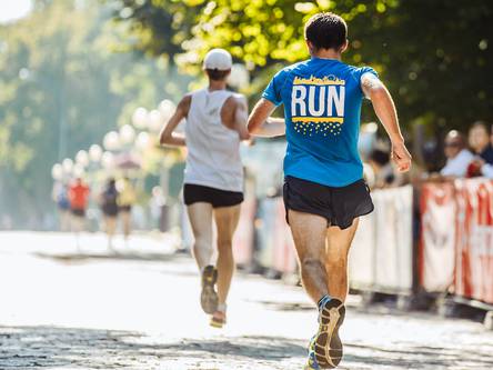 Team,Runners,In,The,Park