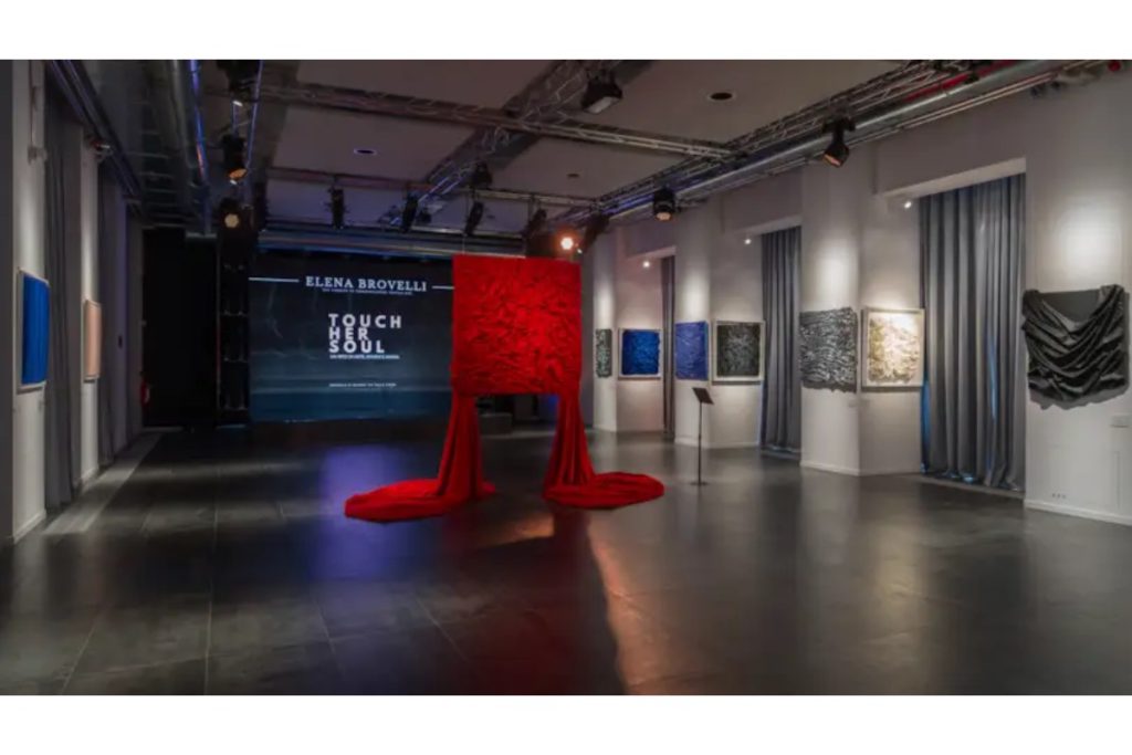 elena_brovelli_mostra_mdw25_touch_her_soul4-717495